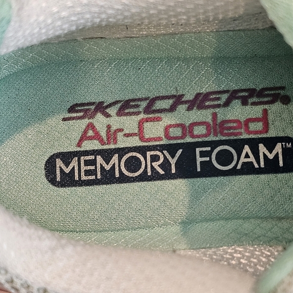 SKECHERS D'LITES LIFE SAVER SNEAKER - Picture 10 of 12
